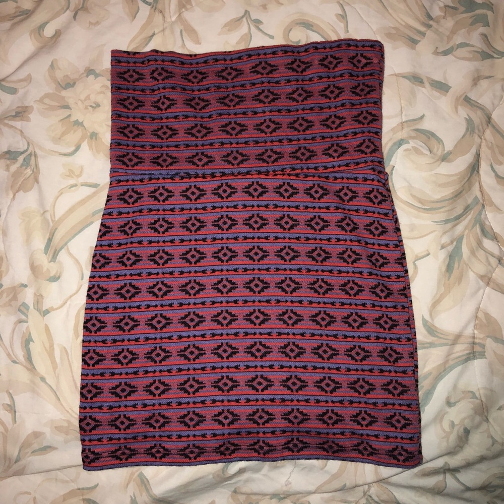 Pink and black patterned bodycon skirt